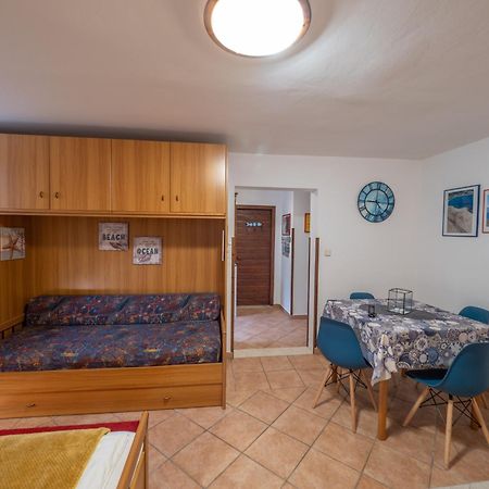 Apartments Zlatko & Mira Dorcic Baška Szoba fotó