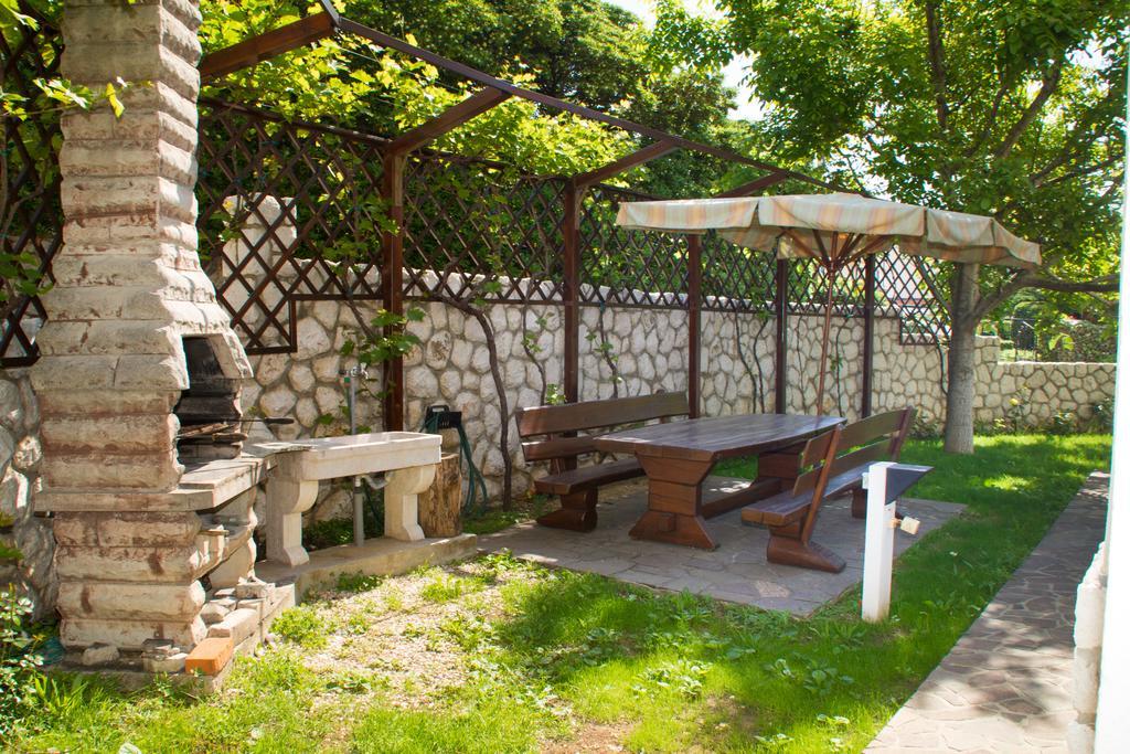 Apartments Zlatko & Mira Dorcic Baška Kültér fotó